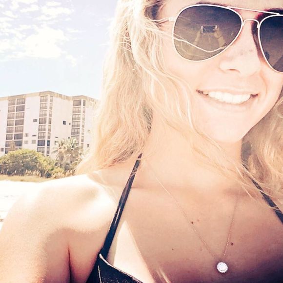 Meet your Posher, Taylor - Picture 1 of 1